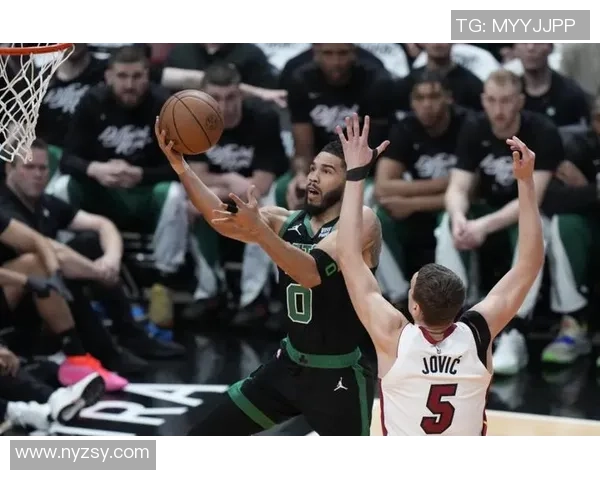 2020年NBA季后赛热火对凯尔特人精彩对决回顾与分析 2020年NBA季后赛热火对凯尔特人精彩对决回顾与分析