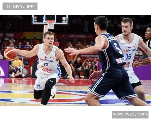 捷克与希腊足球对决精彩回顾及赛后分析 捷克与希腊足球对决精彩回顾及赛后分析