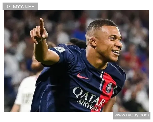 球迷诉苦座位视界欠好，巴黎FC队长洛佩斯送了他包厢票